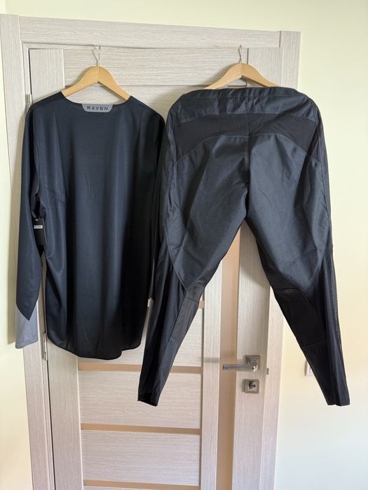 Кросовий мото костюм Raven RW-TWO