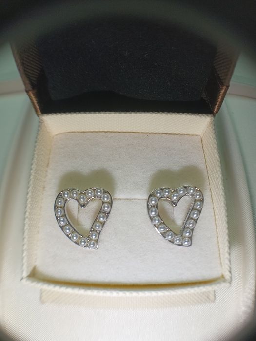 Srebrne kolczyki sztyfty 925 duże serduszka serca z perełkami