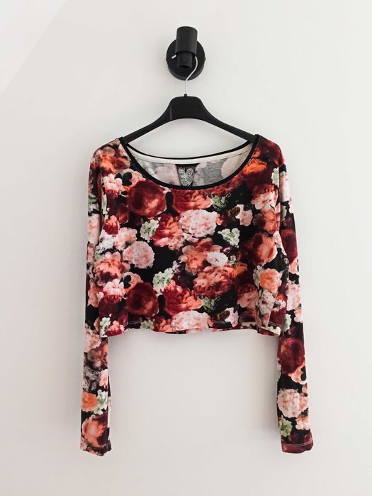 Kolorowy crop top krótka bluzka z długim rękawem dekolt łódka
