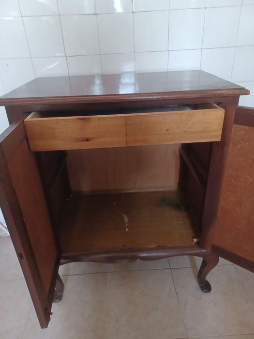 Móvel bar estilo Luis XV