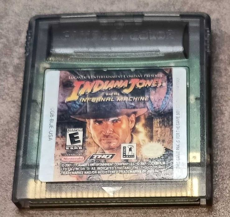 Gra na Game Boy Color "Indiana Jones Infernal Machine" region USA