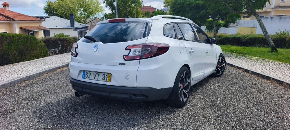 Renault Mégane Sport Tourer — fotografia 2