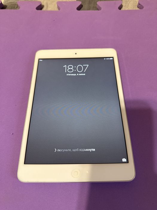 Продам робочий IPad