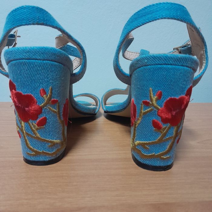 Sandałki jeansowe  roz 35