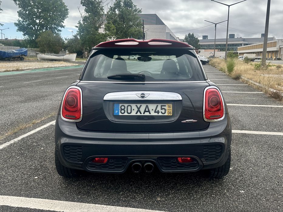 MINI Cooper JCW (Auto) 231cv