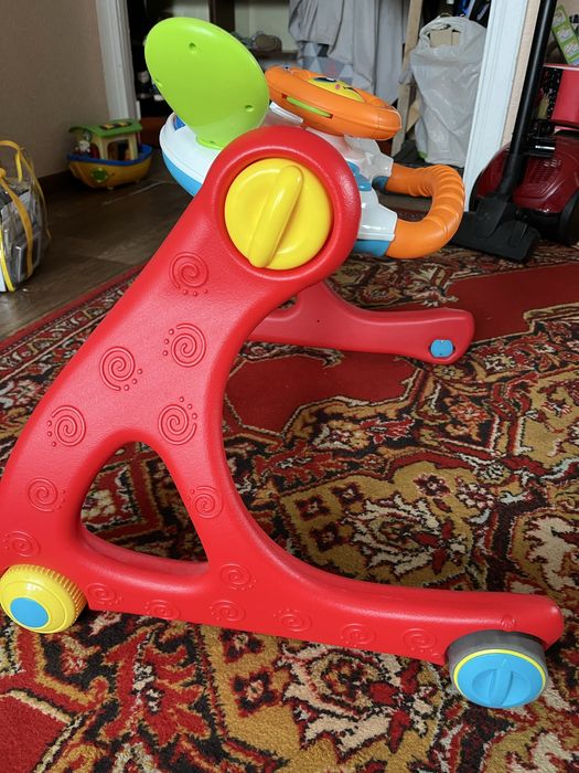 Chicco 4 в 1 Grow & Walk.