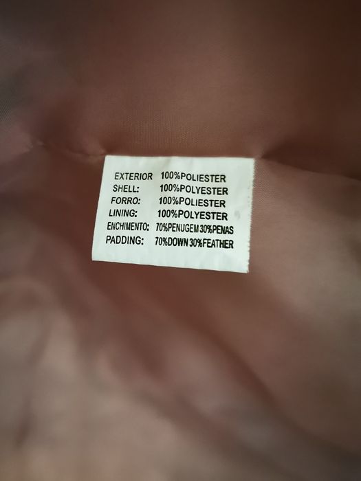 Blusão de senhora com capuz