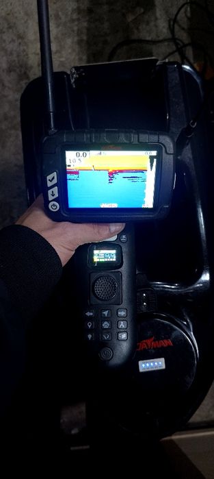 Łódka zanętowa z echo gps