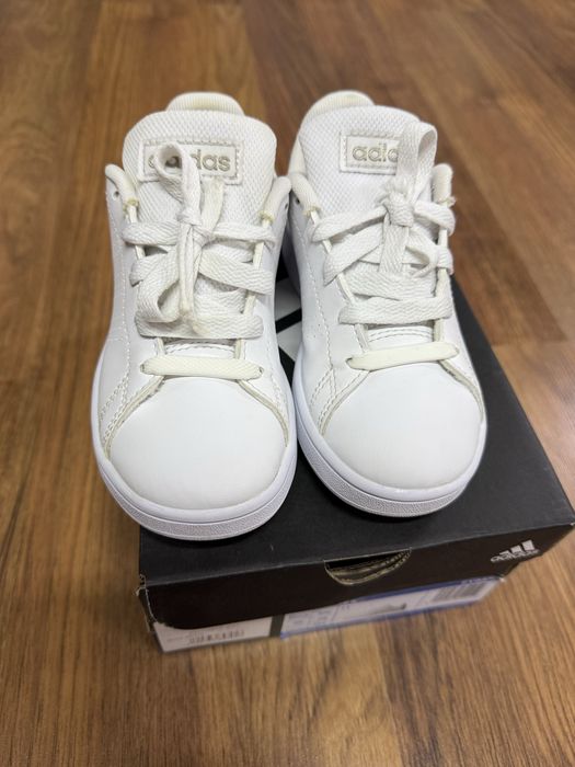Кросівки дитячі adidas р. 28