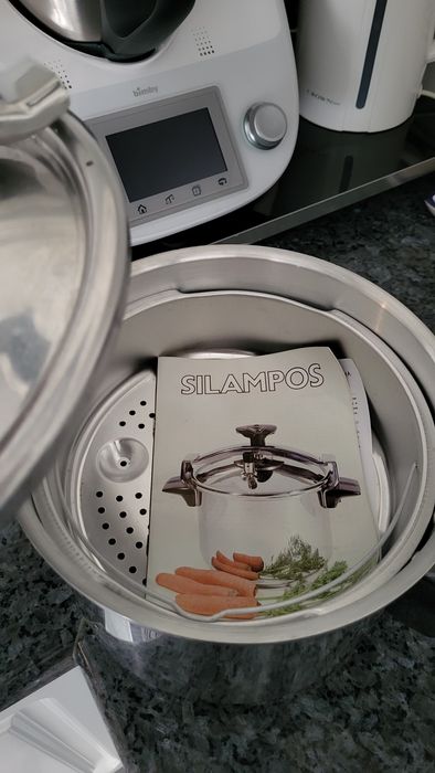 Panela pressão 6l Silampos nova