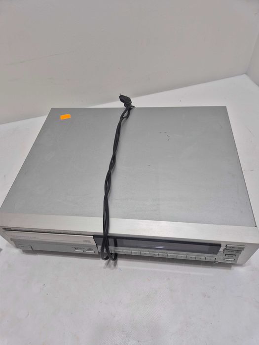 Yamaha CDX-810 odtwarzacz CD bez pilota