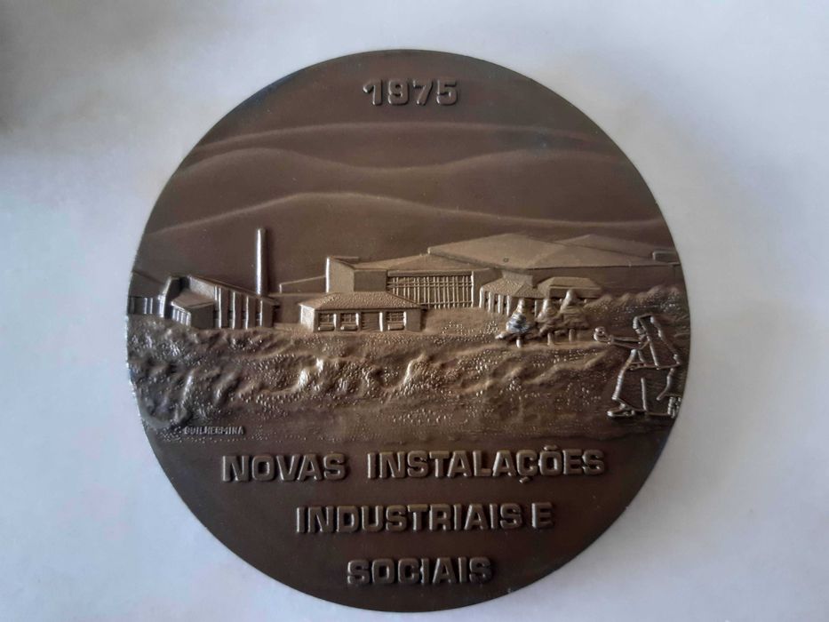 Medalha bronze Novas Instalações Águas Carvalhelhos, 1975