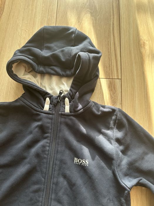 Bluza marki hugo boss rozmiar 138 cm