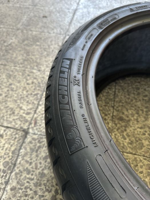 Pneus semi-novos 245/40R17