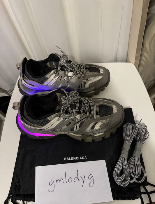 Buty Balenciaga Track Led , Bluza ScamDept , Kurtka Burberry