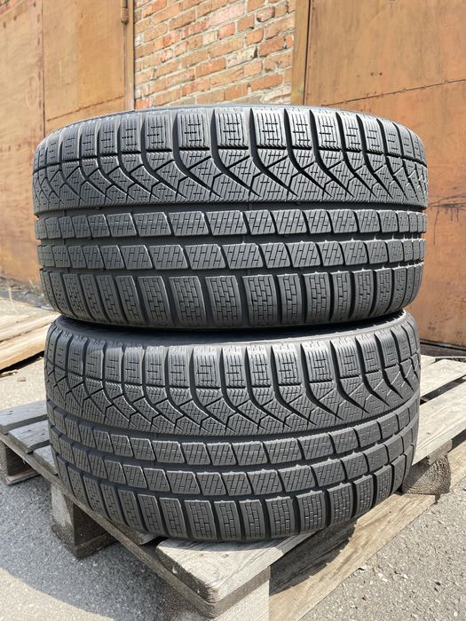 265/35 R19 Pirelli PZero Winter (Германія) 2шт./ 2024 рік./ як нові