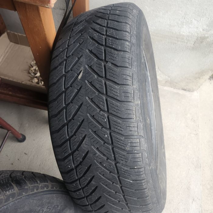 Шини зимові Goodyear Ultragrip + SUV 4X4 255 65 R17