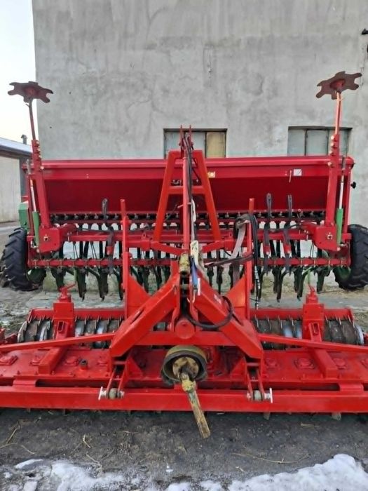 Agregat uprawowo-siewny