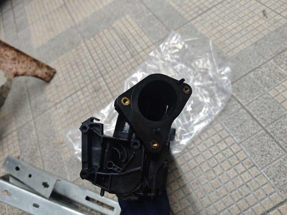 Coletor de Admissão BMW 320d F30 (2012) – Usado em Ótimo Estado!