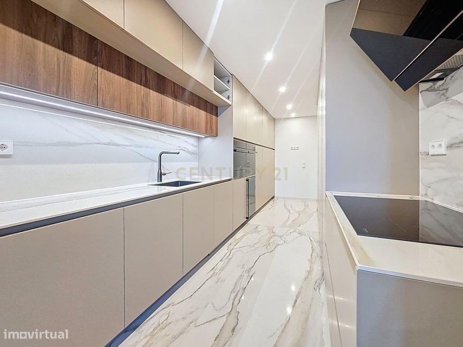 T3 Duplex Apartment with Private Pool in Douro Nobilis Development