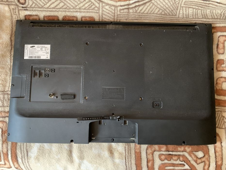 Телевизор Samsung UE32D4003BW