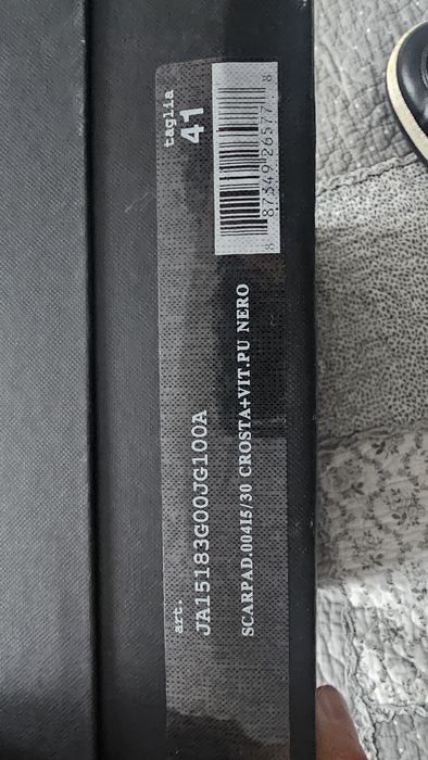 Moshino śliczne sneakersy