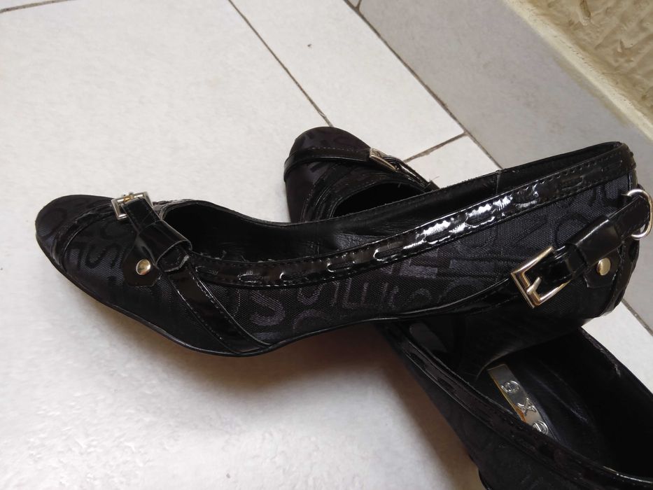 Sapatos senhora pretos 36