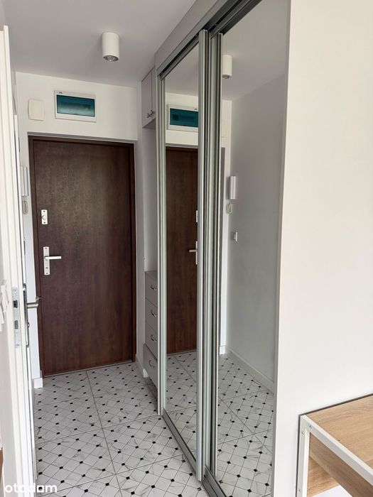 Kawalerka Do Wynajęcia – Ul. Malawskiego, Warszawa - View 6