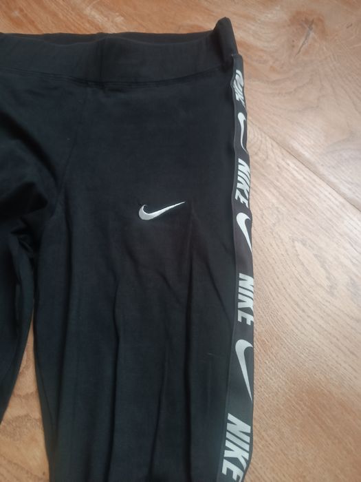 Spodnie długie Nike roz. M