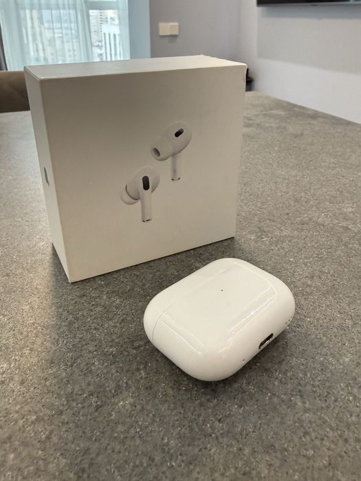 Кейс для навушників airpods 2d generation USB-C