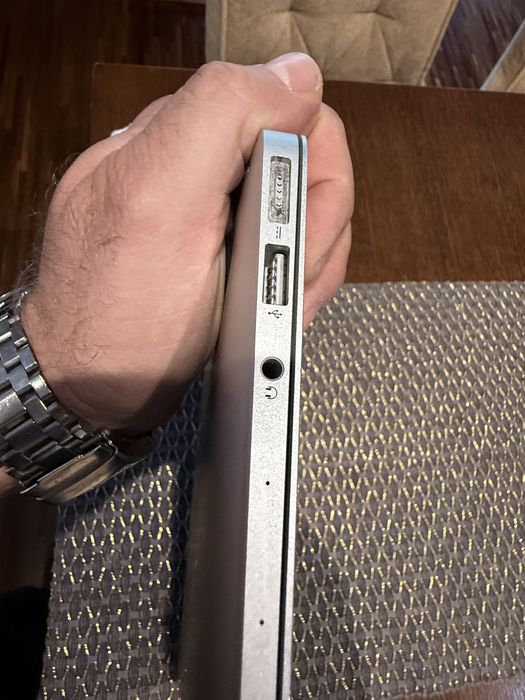 MacBook Air 13”  100% sprawny