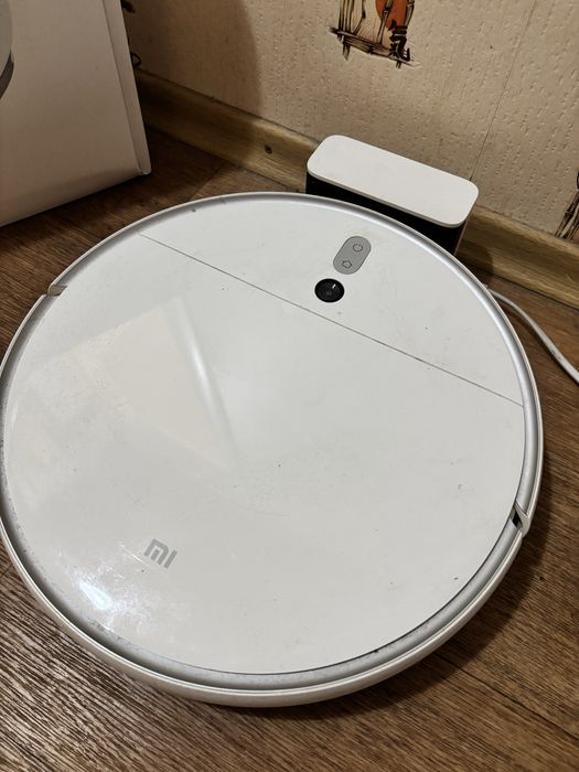 Робот-пилосос миючий Xiaomi Mi Robot Vacuum-Mop 2 EU