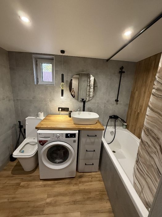 Продаж частини будинку в Луцьку!