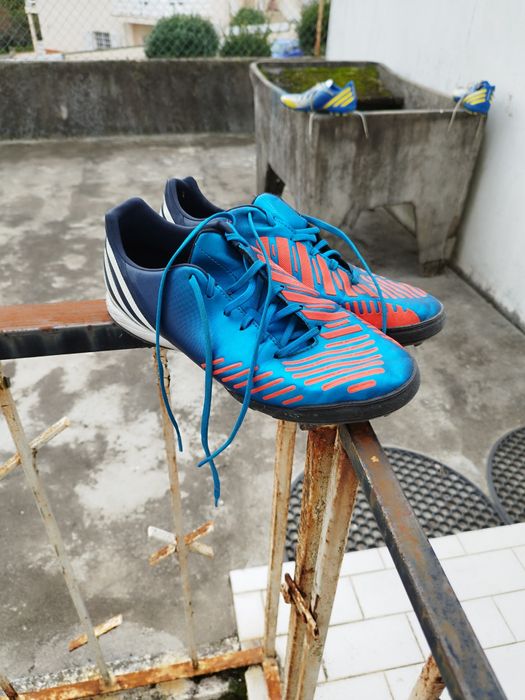 Vendo chuteiras absolado indoor 43