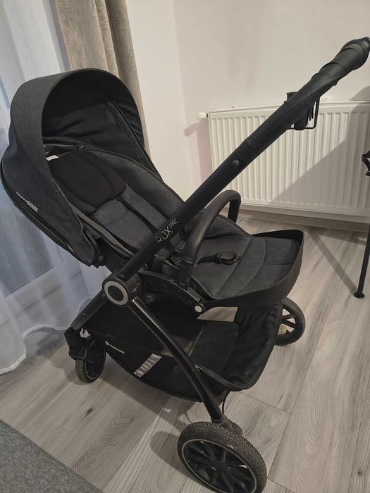 Wózek spacerowy dla dziecka