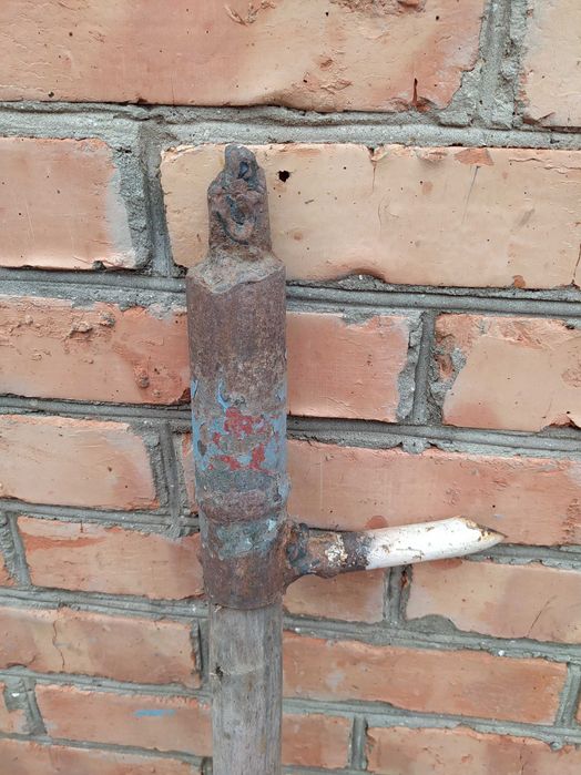 Саморобний пристрій для посадки розсади, картоплі.