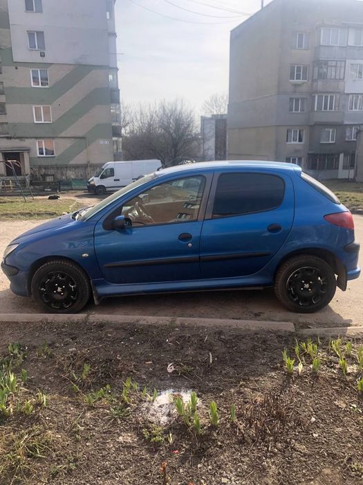 Синє пежо 206 1.4 газ бензин