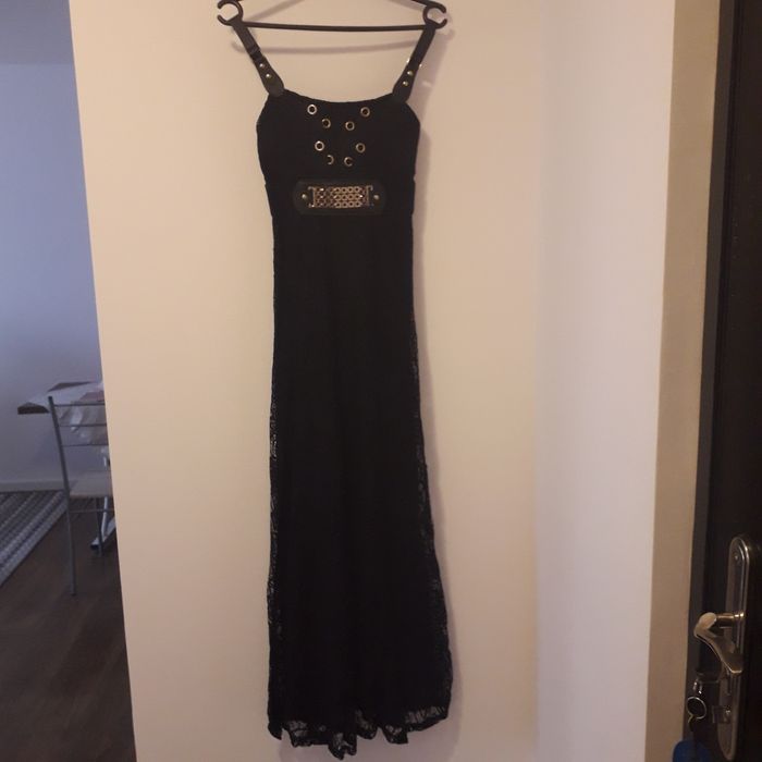 Okazja długa czarna sukienka koronkowa na ramiączkach S/M studniówka