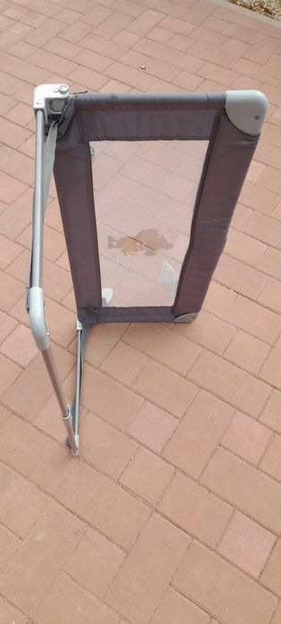 Barreira de proteção para cama de criança