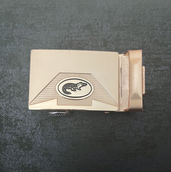 Пряжка для ремня