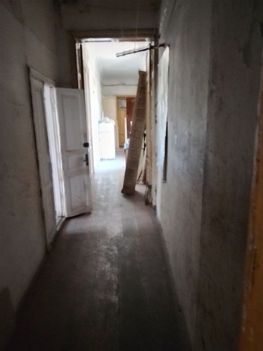 2 комнаты в коммунальной квартире