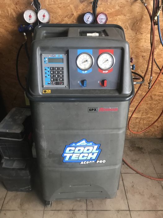 Продам Станцію для заправки автокондиціонерів Robinaire