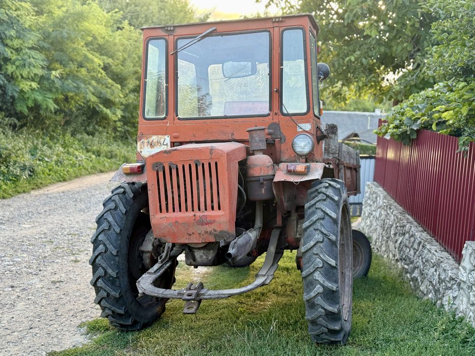 Продаю тарктор свій шасік Т-16М