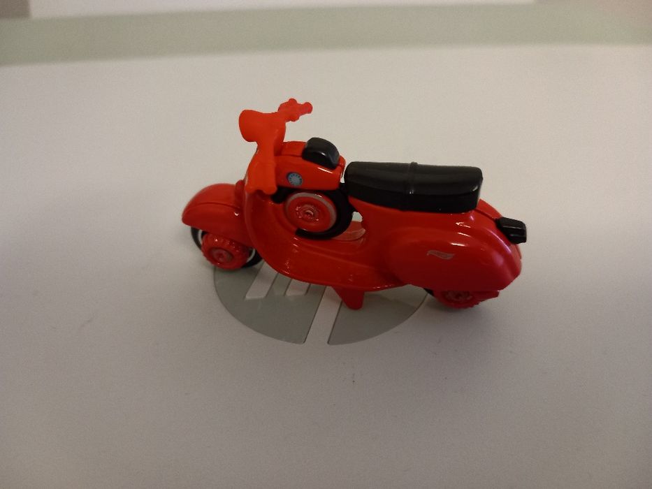 Vespa 90 SS Super Sprint (1966)  Vermelho Hot Wheels