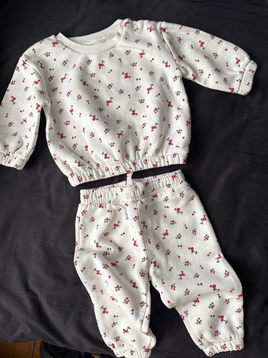 Теплий костюм для дівчинки