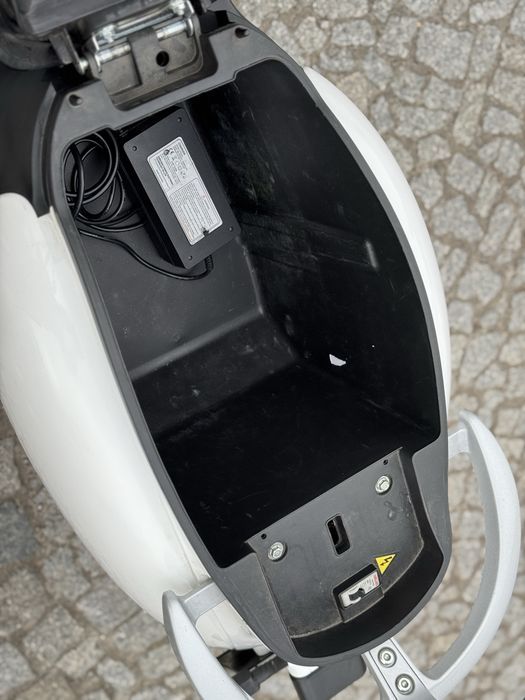 Scooter Yadea M6 100% eletrica - 23
