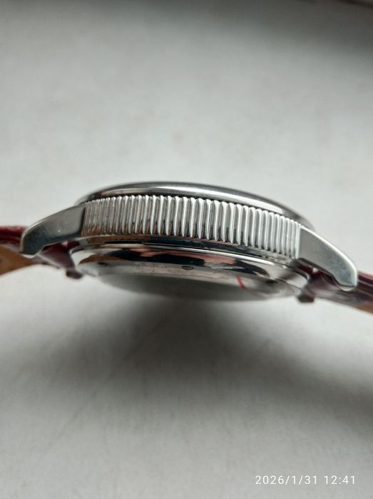 Часы мужские механические