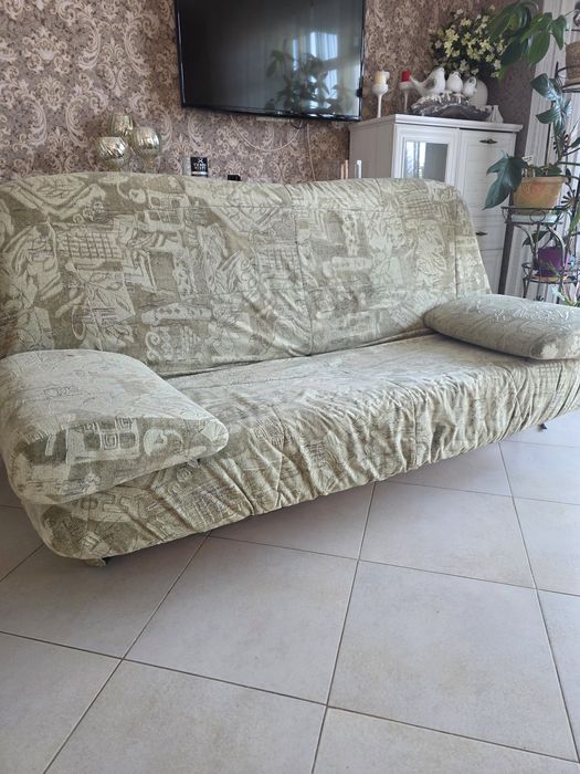 Продам диван вживаний