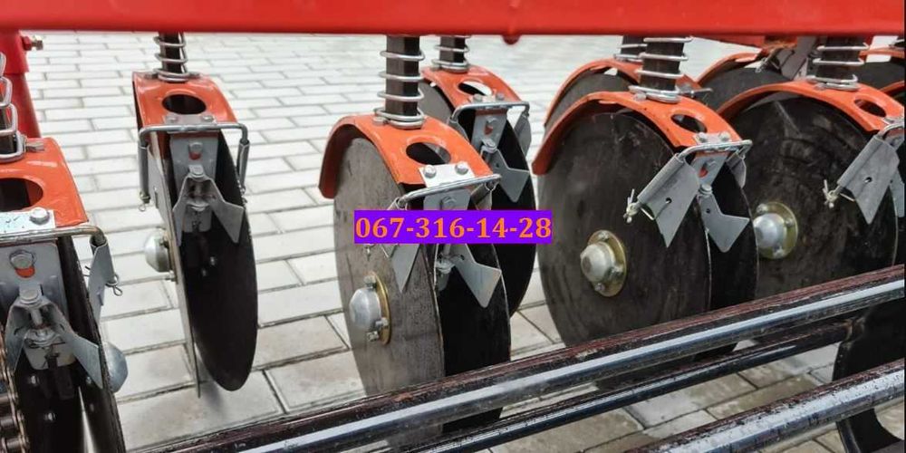 Сеялка зерновая "Заря" 12-ти рядная ДТЗ, СЗ - (сівалка, сіялка)