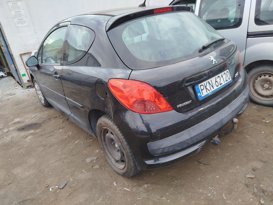 Peugeot 207  EXLD zderzak tył tylny stan bdb wysyłka